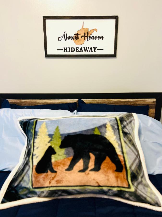 The Bear'S Den Hotel Charleston Buitenkant foto